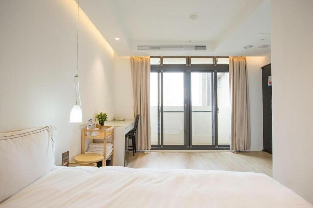Mini West Hotel Đài Trung Ngoại thất bức ảnh