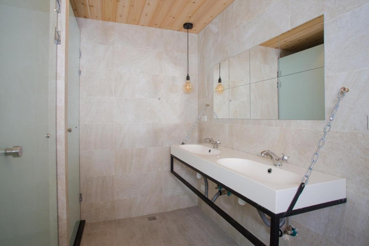 Mini West Hotel Đài Trung Ngoại thất bức ảnh
