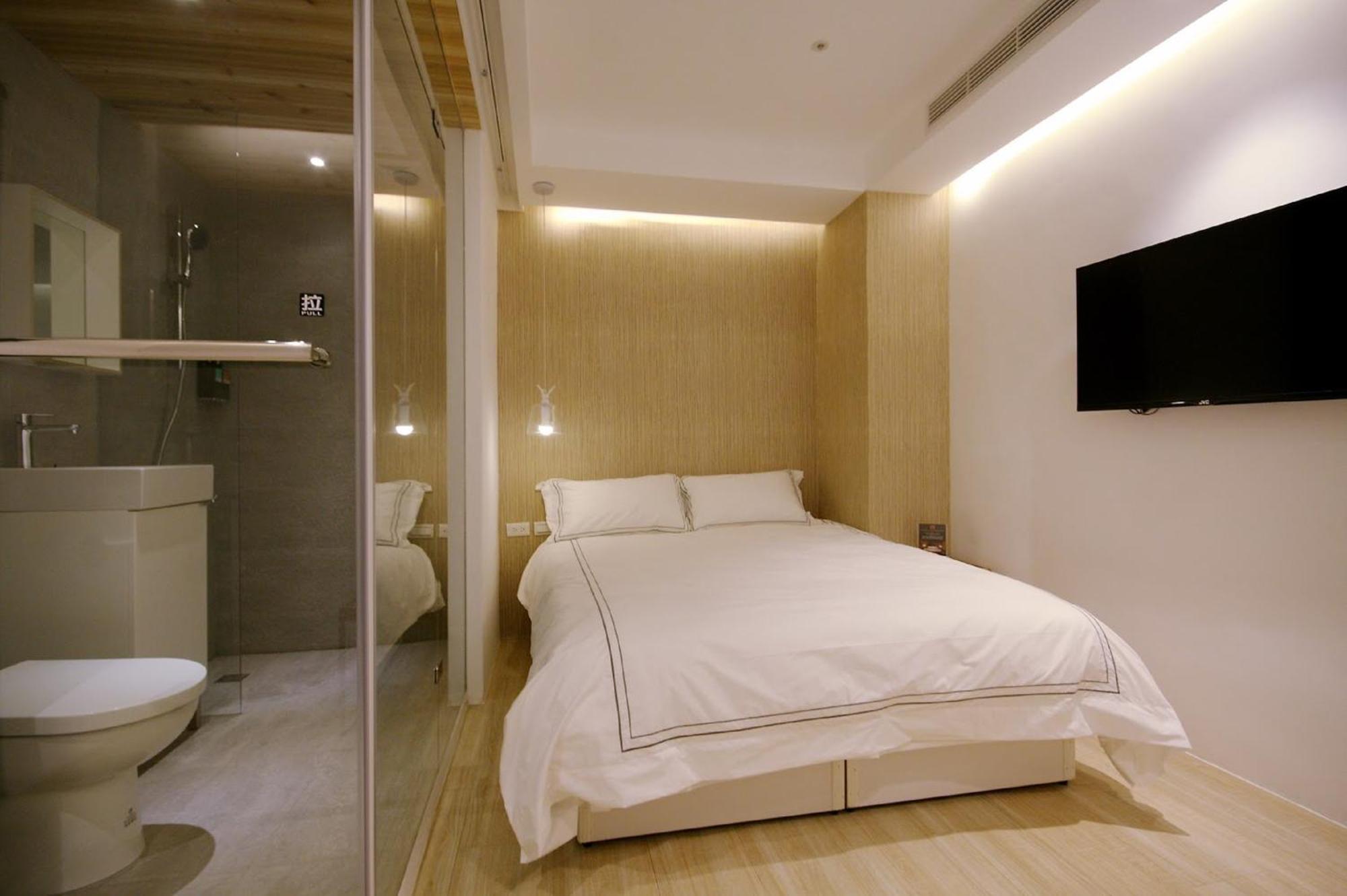 Mini West Hotel Đài Trung Ngoại thất bức ảnh