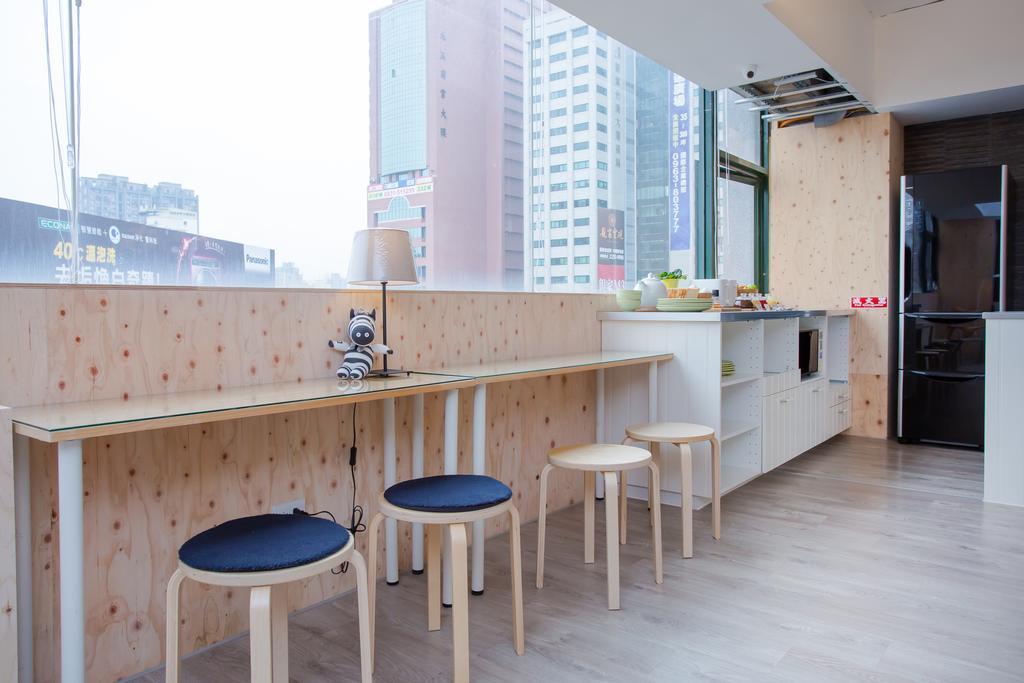 Mini West Hotel Đài Trung Ngoại thất bức ảnh